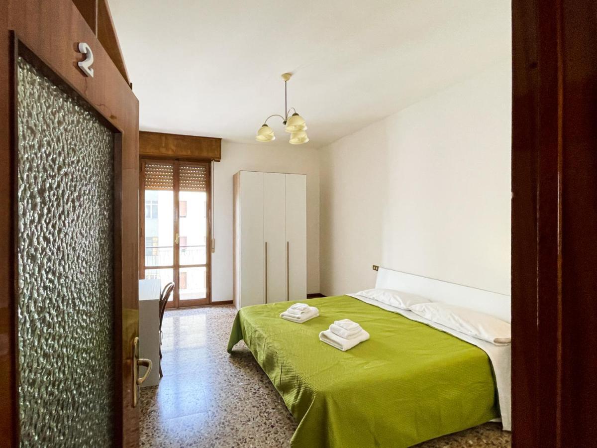 Casa Gramsci - Affitti Brevi Italia Módena Exterior foto